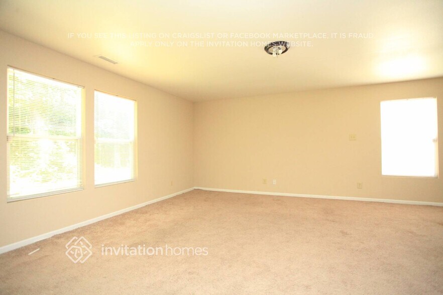 Building Photo - 5425 Idlewild Rd N