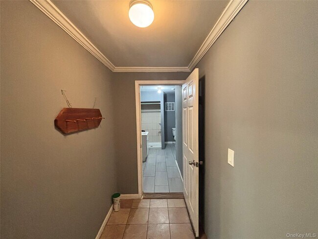 Building Photo - 2452 NY-207