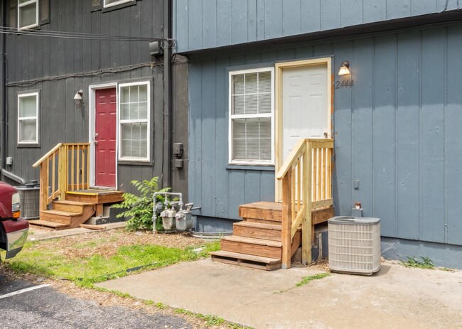 Building Photo - 2444 N 38th St