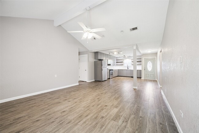 Building Photo - 612 Wisconsin St