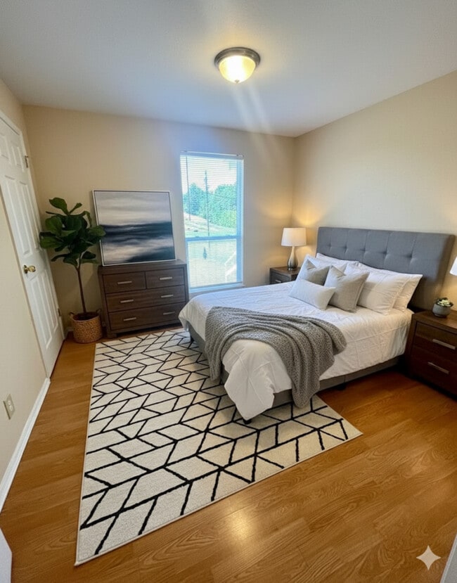 Building Photo - 827 32nd St