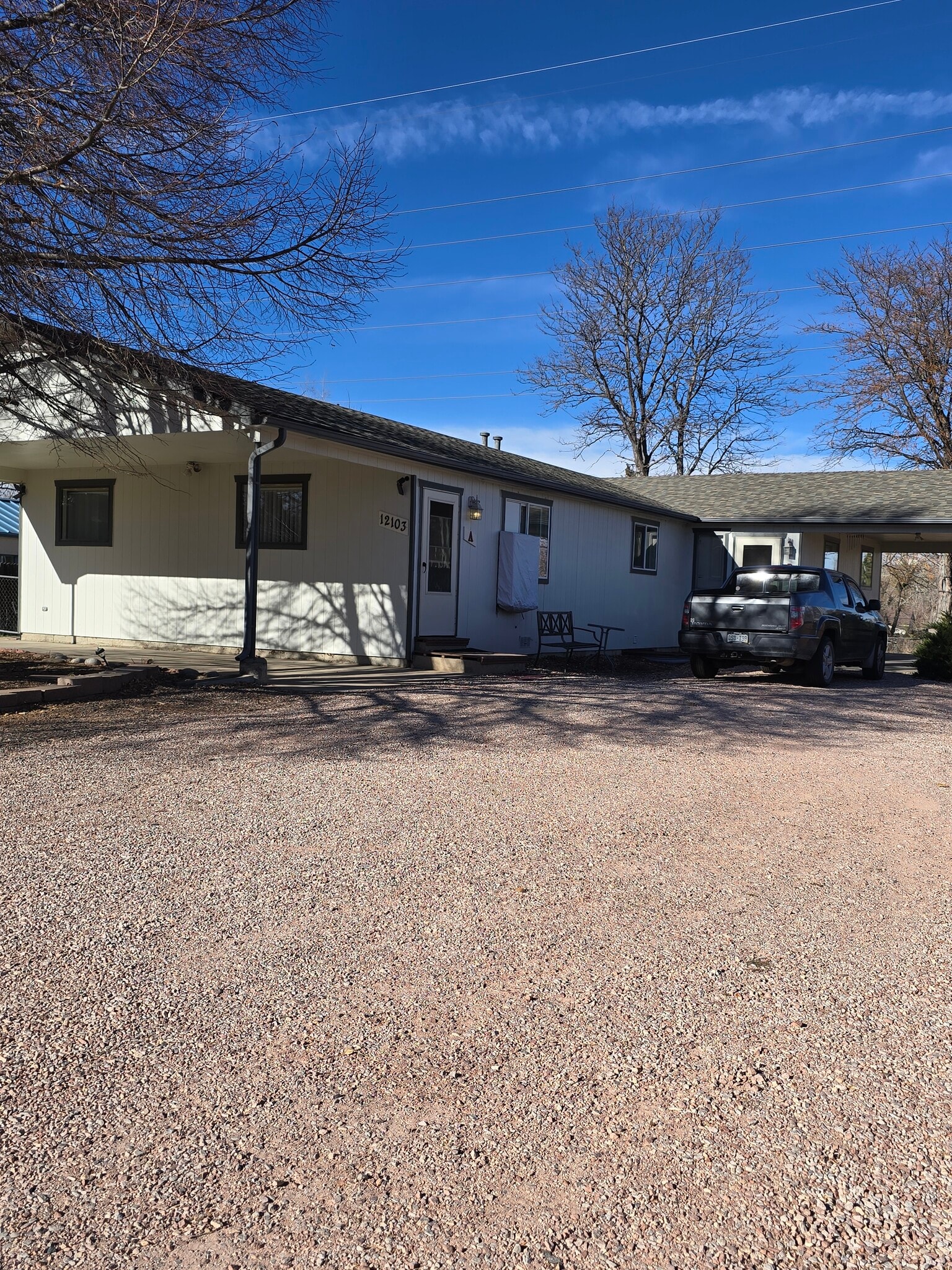 Individual carport plus driveway parking - 12103 Viewpoint Dr