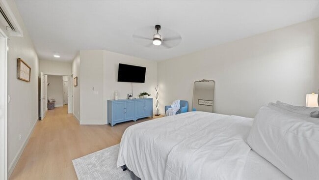 Building Photo - 8731 W Skagit Ave