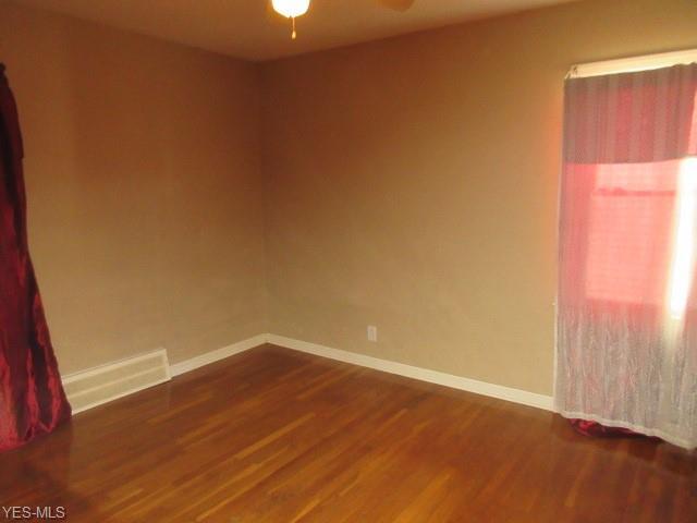 Building Photo - 14603 Krems Ave