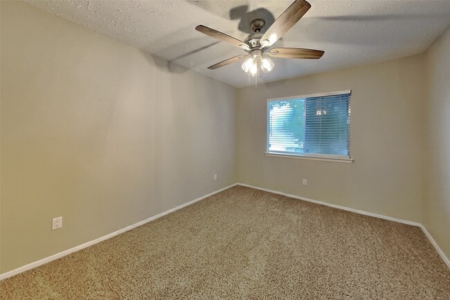 Building Photo - 4734 Lost Lake Ln
