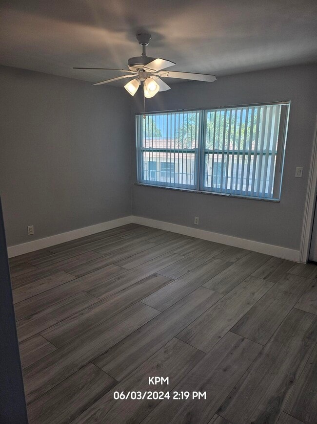 Building Photo - 340 NW 19th St