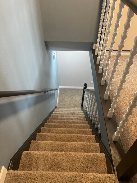 Building Photo - 2600 Parklake Ct