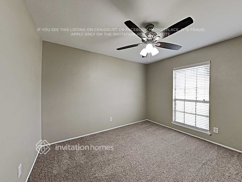 Building Photo - 9114 Vagas Dr