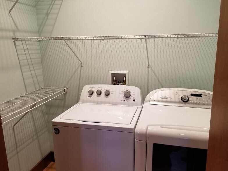 Laundry closet - 2045 E Washington Ave