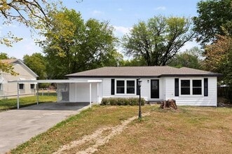 Building Photo - 1110 Wolfe City Dr