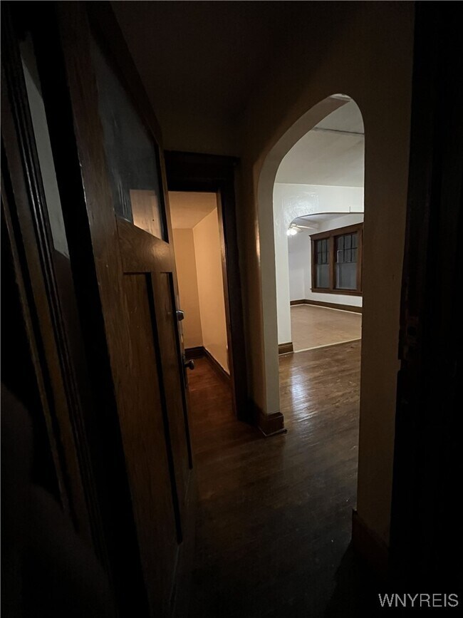 Building Photo - 168 Rodney Ave