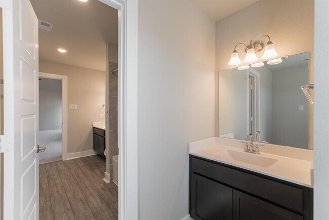Building Photo - 10639 Whitejacket