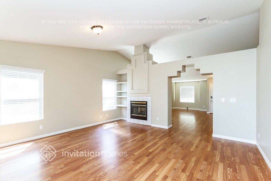 Building Photo - 512 Calypso Dr