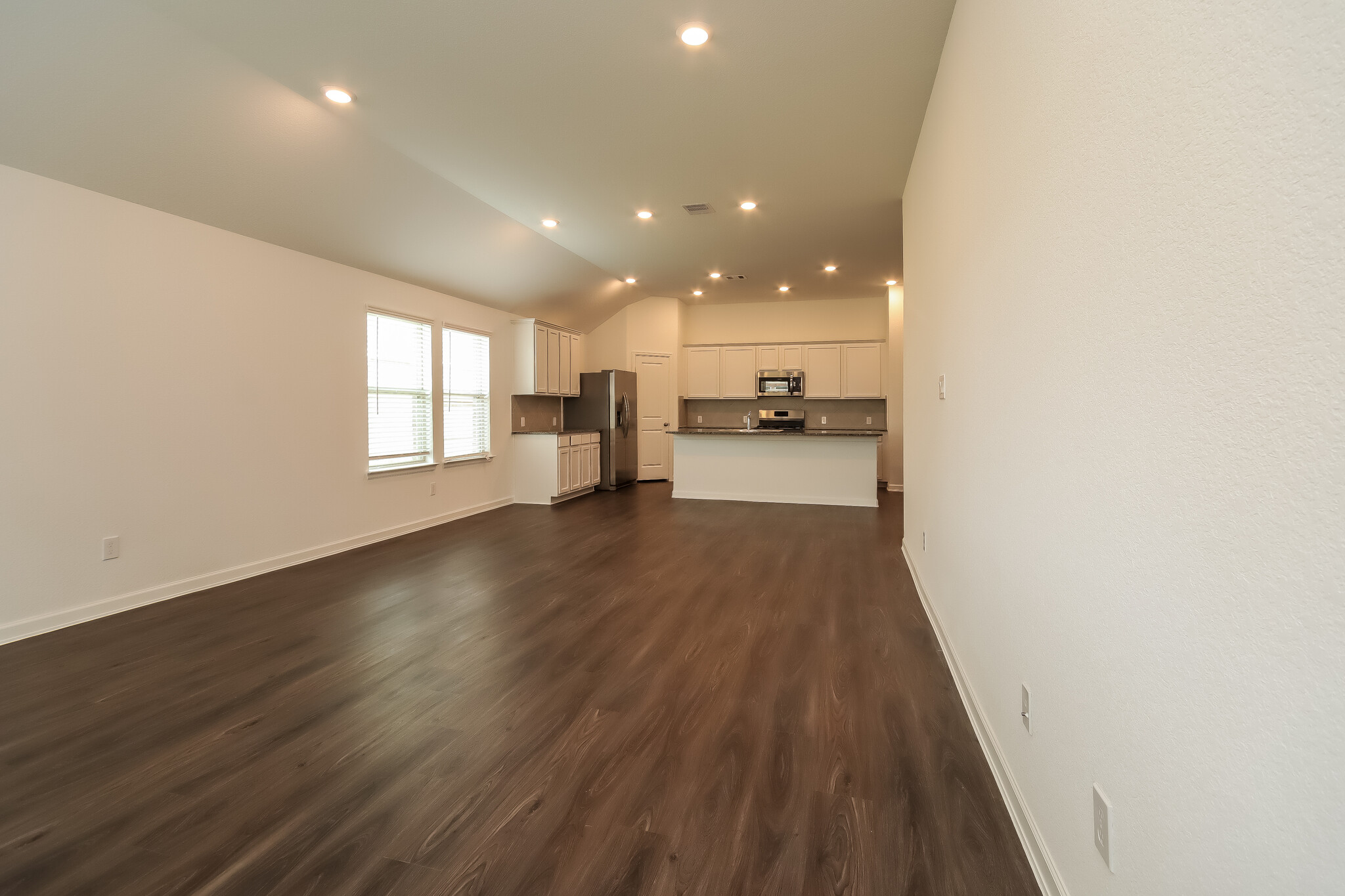 Building Photo - 5434 Tourmaline Wy