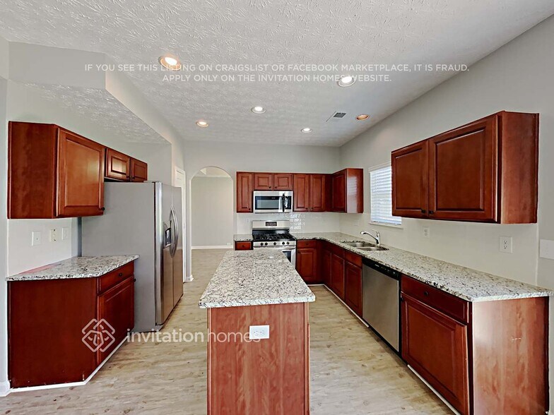 Building Photo - 3015 New Haven Ln