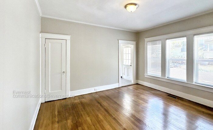 Building Photo - 1520 36th St N