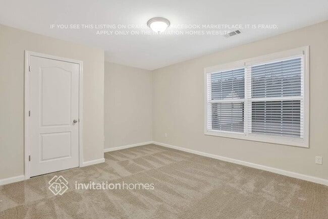 Building Photo - 4339 Shamrock Dr