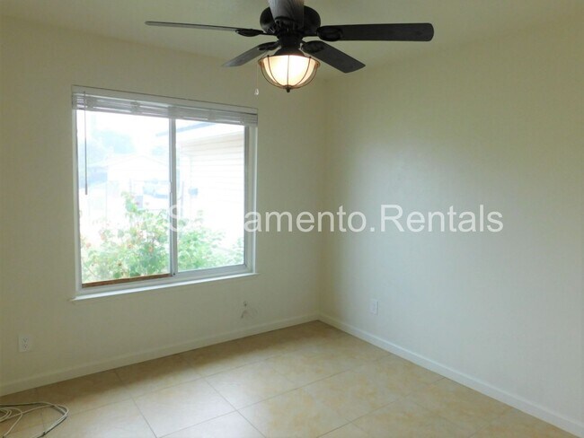 Building Photo - 101 Kennelford Cir