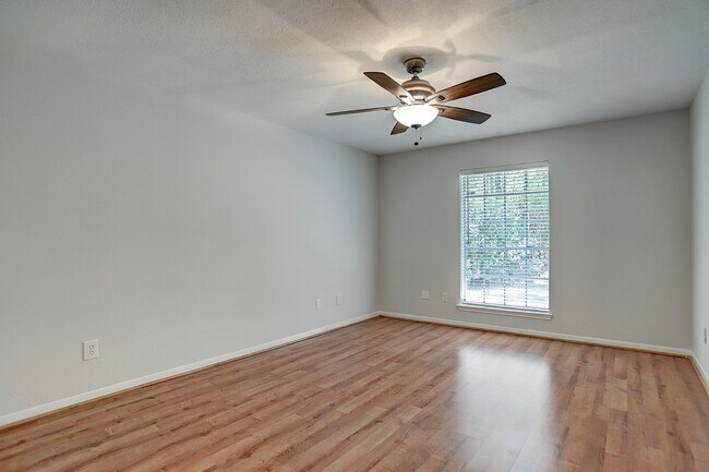 Building Photo - 179 Sandpebble Dr