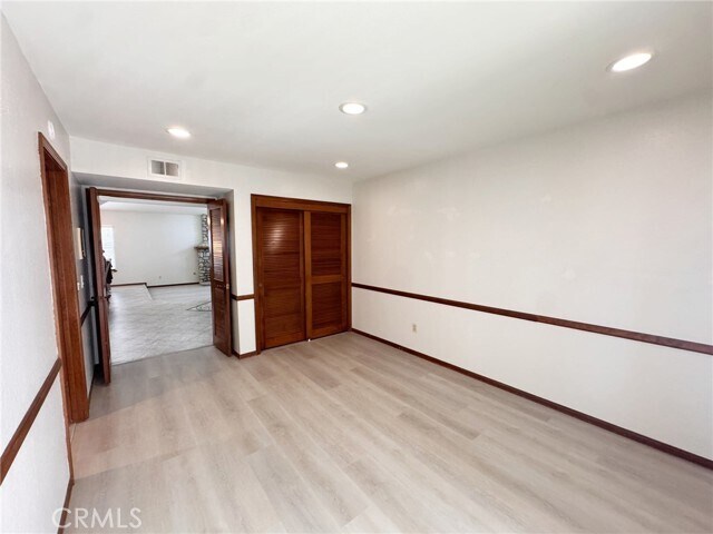 Building Photo - 2230 E Vista Mesa Way