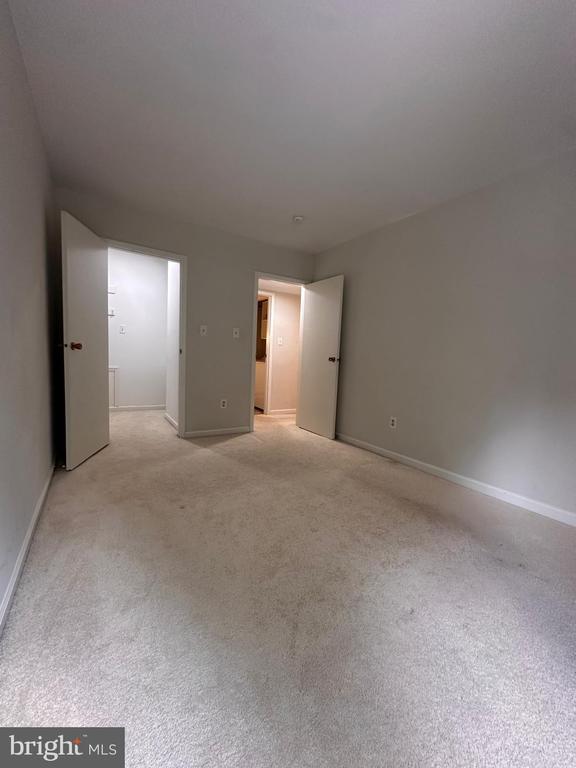 Building Photo - 8511 Barrington Ct