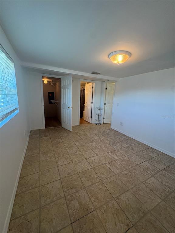 Building Photo - 5817 Portsmouth Dr