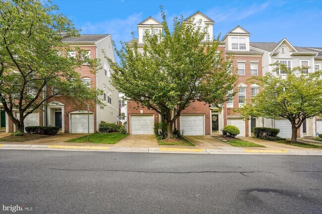 Building Photo - 5310 Chieftain Cir