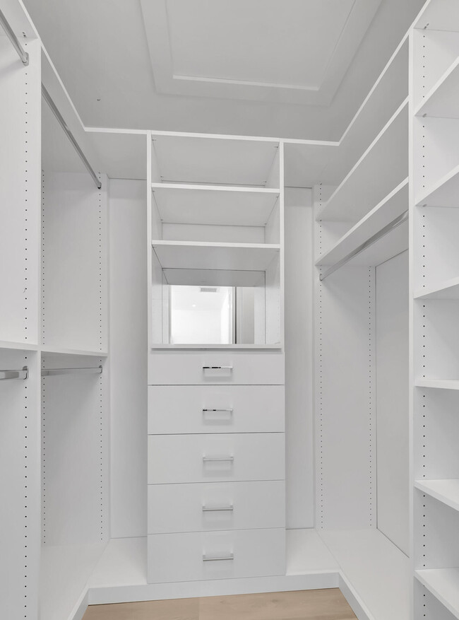 Building Photo - 530 NW 14th St