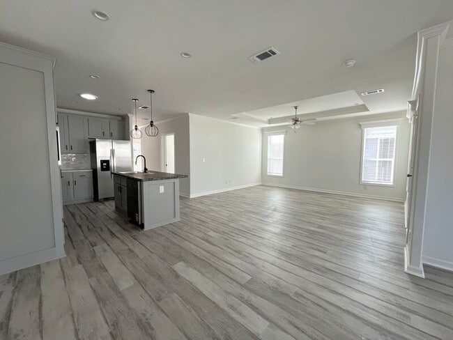 Building Photo - 1057 Vervain Dr