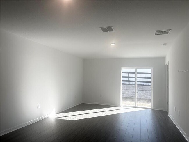 Building Photo - 3697 NE 32nd Ct