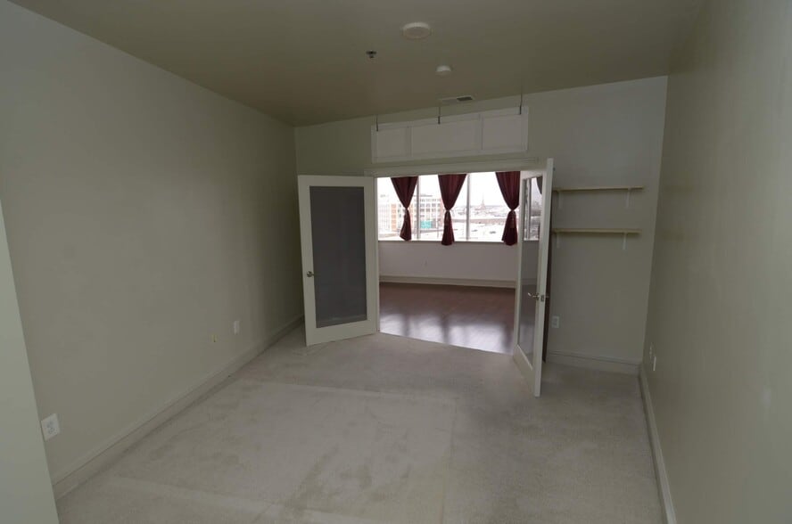 Building Photo - 201 N 8th St