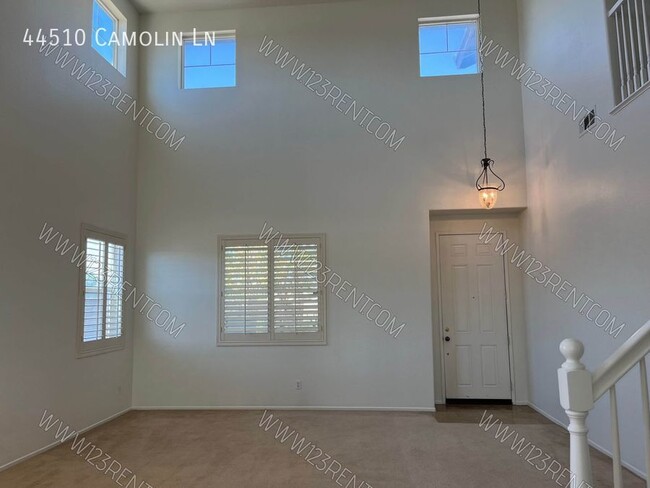 Building Photo - 44510 Camolin Ln