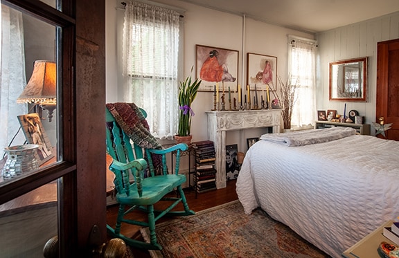 bedroom - 126 S Church St