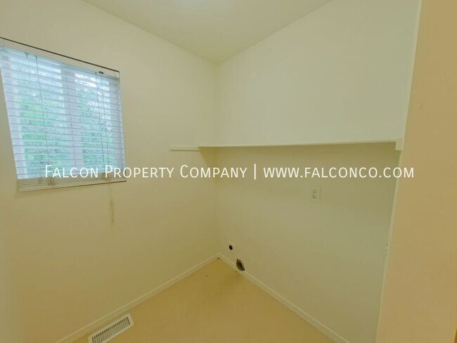 Building Photo - 4205 Vesper Ct