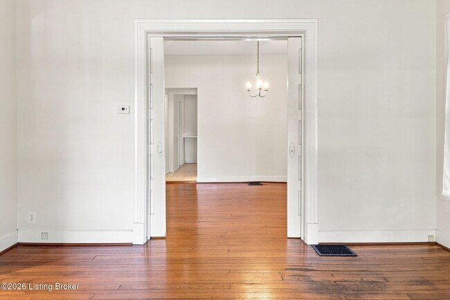 Building Photo - 103 N Hite Ave
