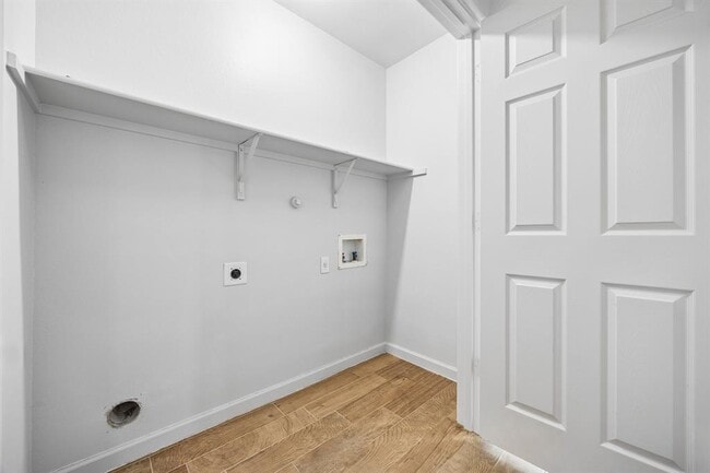 Building Photo - 12429 Drummond Dr