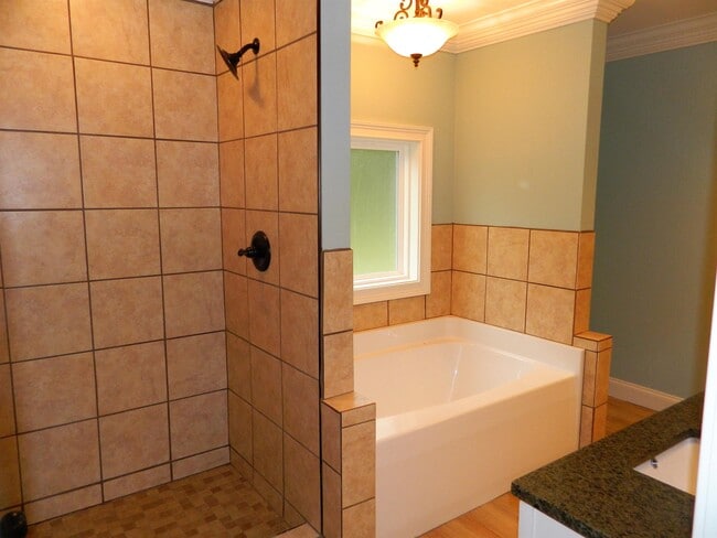 Building Photo - 1188 Waxwing Dr