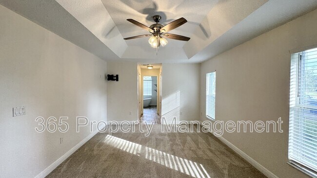 Building Photo - 616 Erin Way
