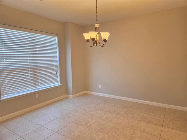 Building Photo - 908 Oak Valley