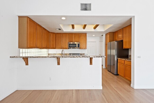 Building Photo - 78191 Sombrero Ct