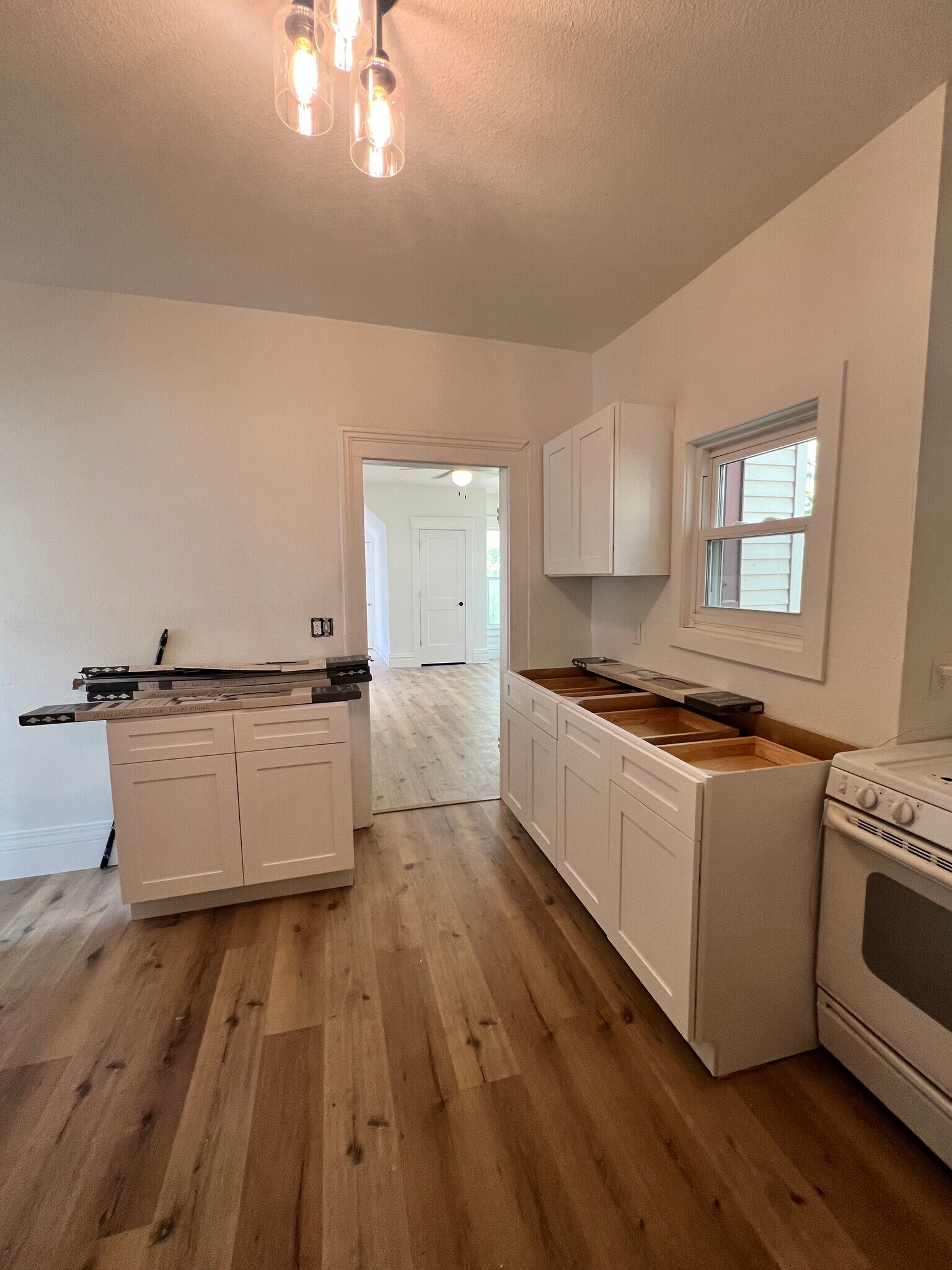 Brand new kitchen cabinets, new countertops and sink to be installed Sept 30 - 439 S Parker Dr