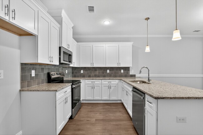 Building Photo - 7232 Paisley Cir