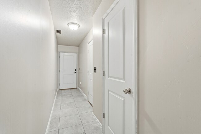 Building Photo - 1843 W 775 N