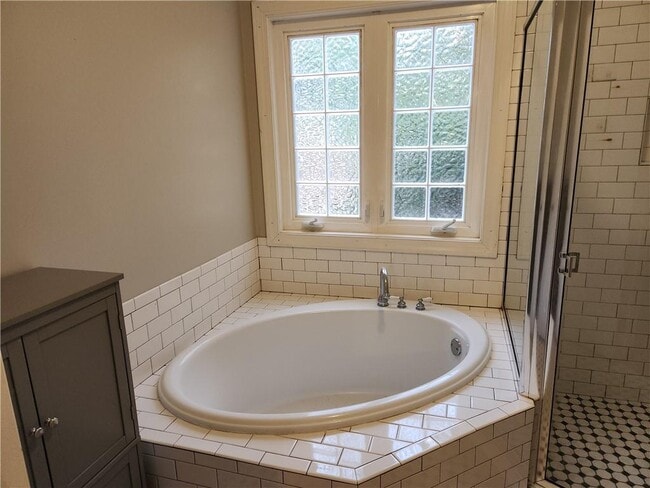 Building Photo - 836 Ponce De Leon Terrace NE