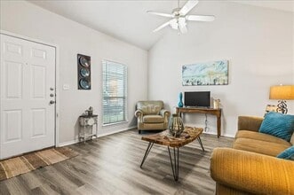 Building Photo - 115 Collett Ct