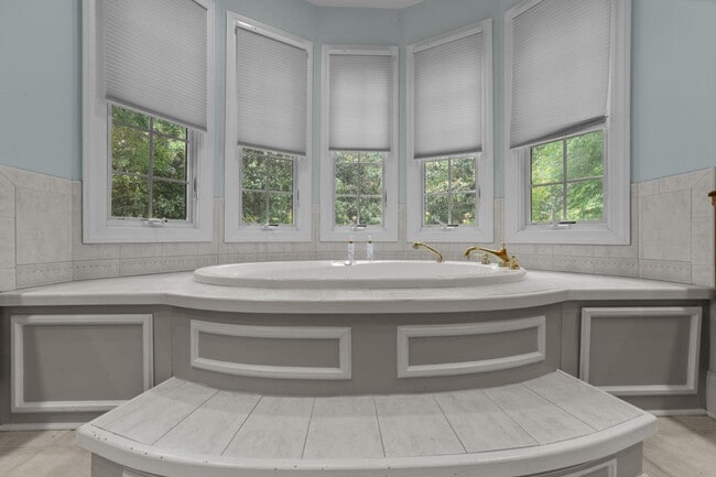 Building Photo - 450 Cox Rd