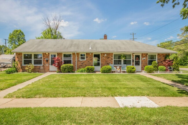 Primary Photo - COMPLETELY UPDATED RANCH STYLE PRIVATE ENT...