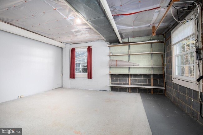 Building Photo - 8000 Rivermont Ct