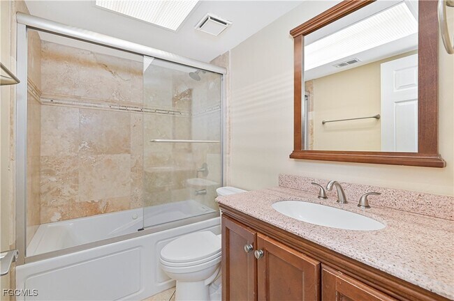 Building Photo - 17040 Golfside Cir