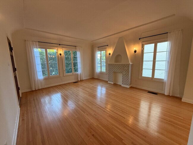 Living Room - 1439 S Holt Ave